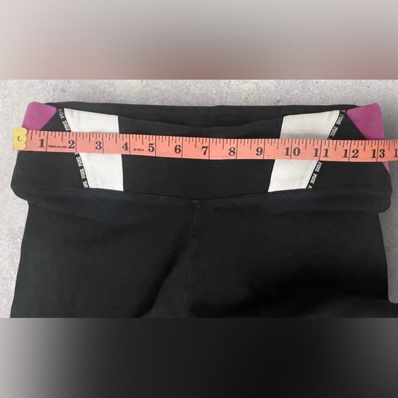 PINK Victoria’s Secret Black Yoga Leggings - Picture 6 of 8
